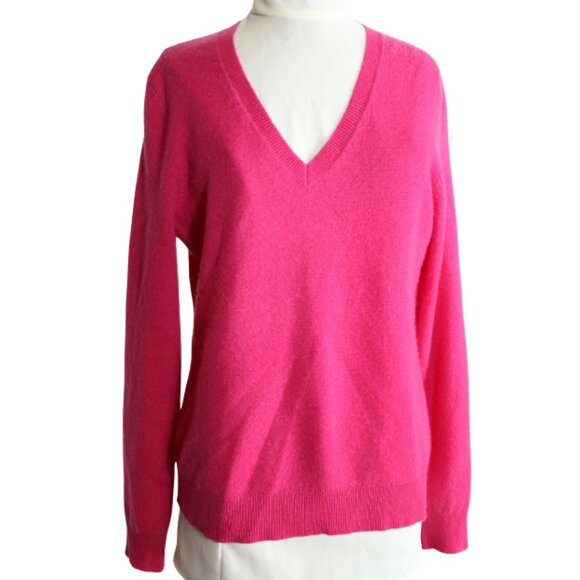 Lord & Taylor SZ M 100% Cashmere Hot Pink V-Neck Women's Sweater - Picture 1 of 6
